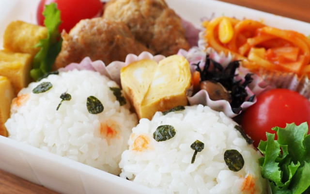 遠足お弁当イメージ画像